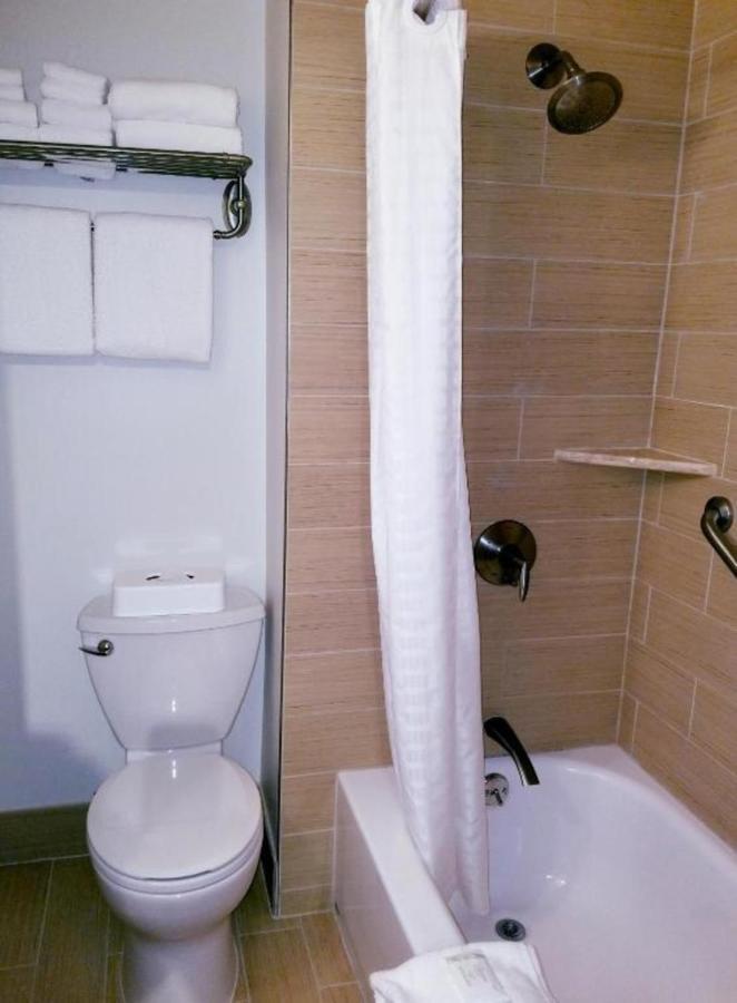 Private Condos In Waikiki, Private Car Rental Included, Beach Gear And Camping Gear Honolulu Exterior photo